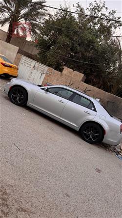 کرایسلەر 300